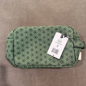 Hello to the Market Sustainable Cosmetic Bag